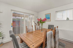 Metcalfe Close Drayton